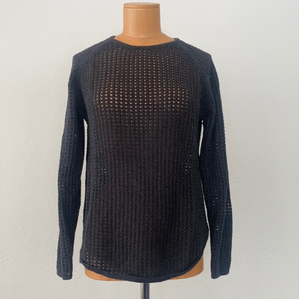Jean Pierre Charcoal Gray Loose Knit Raglan Sleeve Sweater